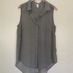 H&M Sleeveless Sheer Button Down Top - size 12